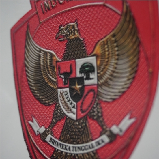 Stiker Vinyl Meteran + Spot UV Emboss